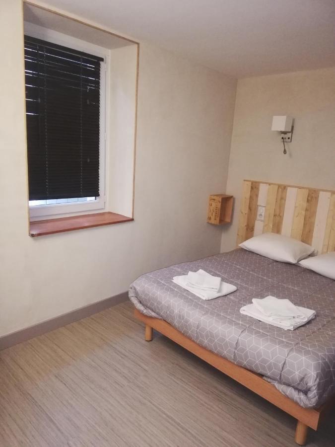 L'Auberge De L'Aygues Les Pilles Esterno foto